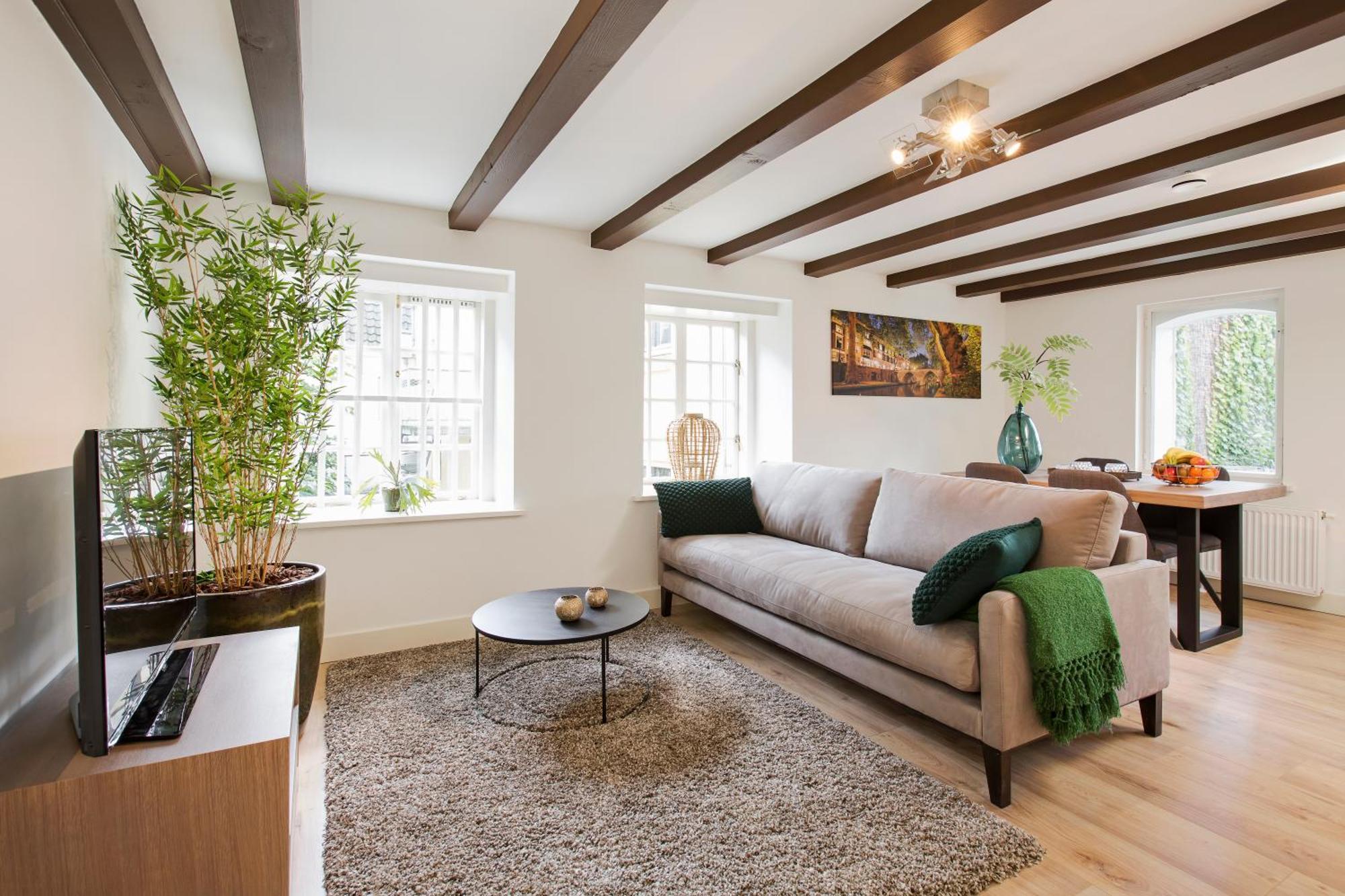Canal Garden Apartments II By Vgw